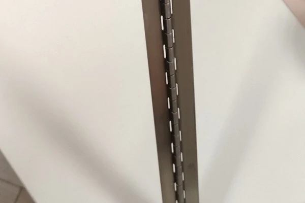 Continuous Piano Hinge